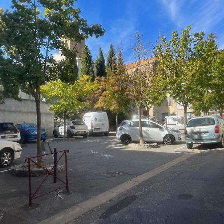 Jouxtant Le Canal Du Midi Trèbes Exteriör bild